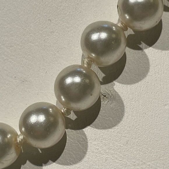 Pearls   - Picture 2 of 4
